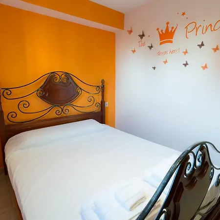 Regina Maris With Swimming Pool Apartament